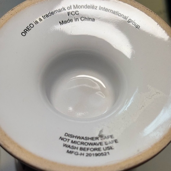 2X Oreo Cookie Ceramic Ice Cream Footed Milkshake Cups 16 oz Glasses set of 2. - Picture 5 of 5